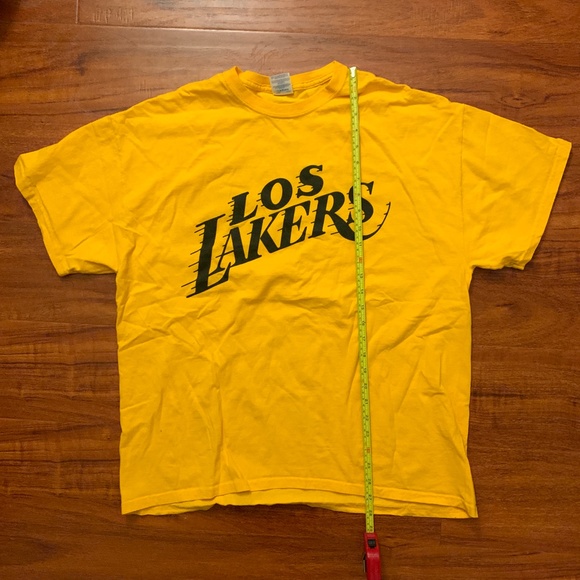 Lakers shirt to commemorate Kobe Bryant - Picture 5 of 6